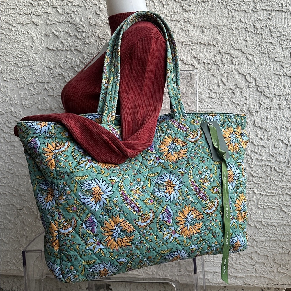 VERA BRADLEY Hathaway Tote 50299-20256 Gemstone Paisley-brand new, never used. - Picture 6 of 14